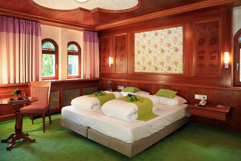 Maiers Johanniterbad Ringhotel روتفايل المظهر الخارجي الصورة